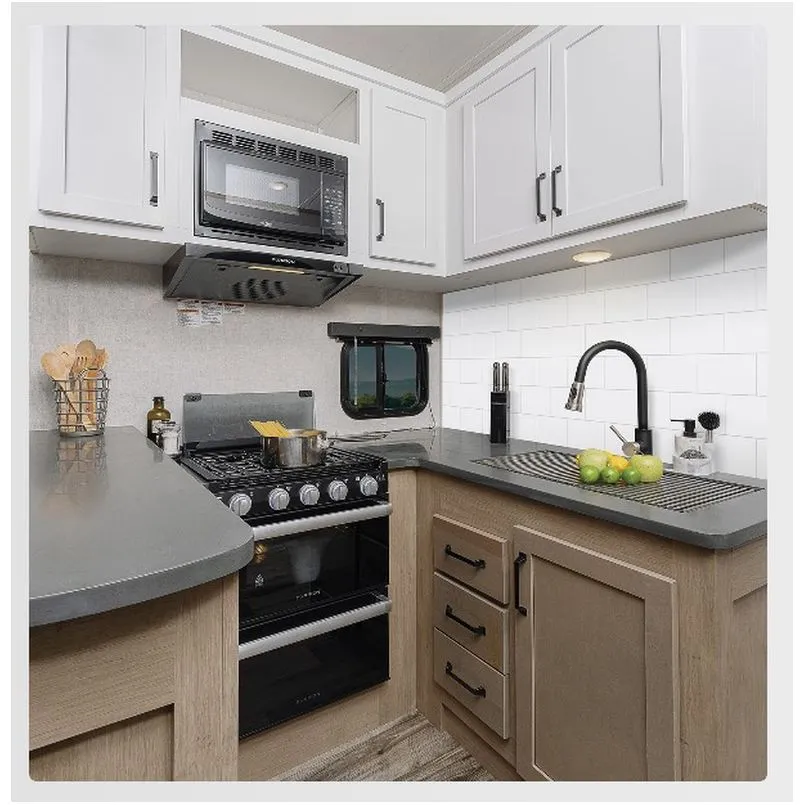 BACKSPLASH 18X24 -WHITE SUBWAY