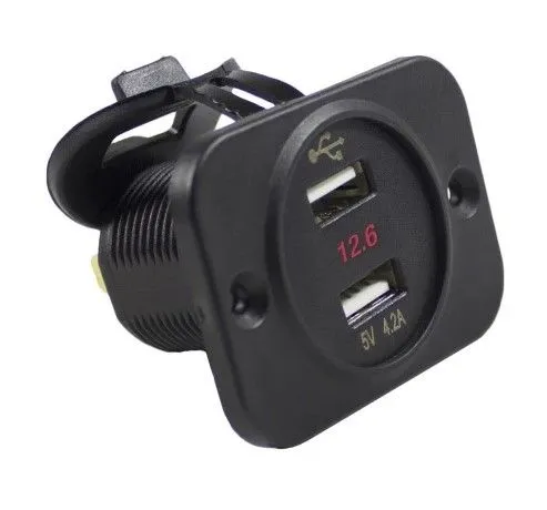 DUAL USB CHARGE PORT & VOLT ME