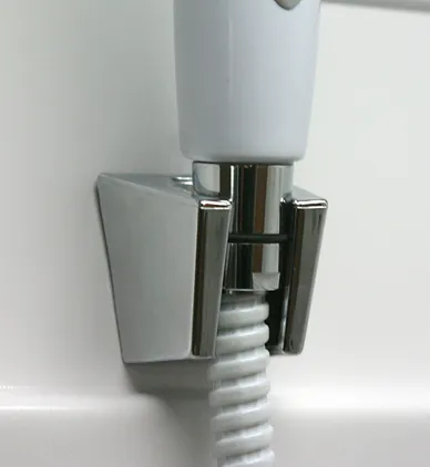 SHOWER HEAD MOUNT -CHROME